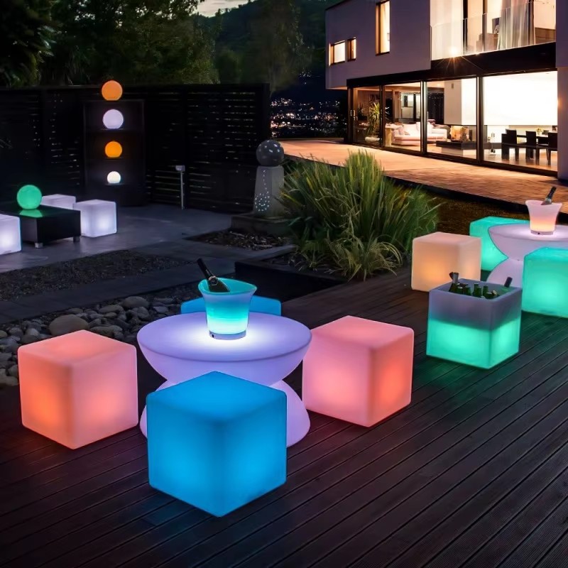 屋外リモーター制御 LED 発光キューブシート 16 色 KTV バースツール充電式デスクトップナイトランプ防水