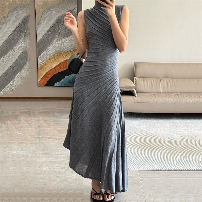 women's casual dresses New elastic knitted slim fit long dress for autumn 2026 Asymmetric sleeveless dress 100% wool party dress