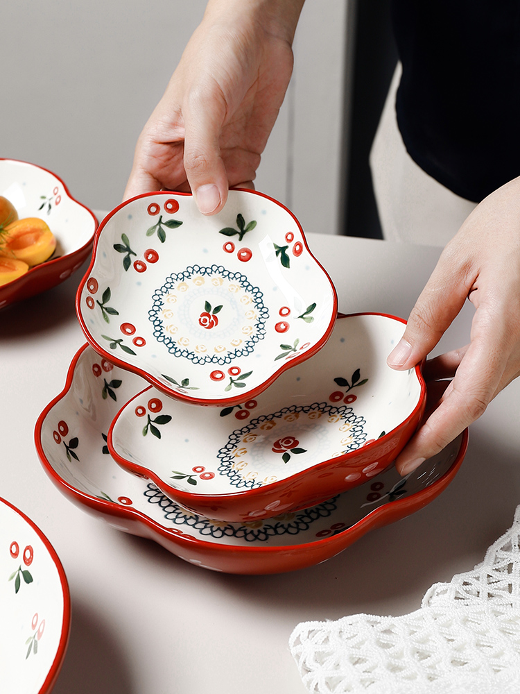 和風ヴィンテージクリエイティブプレートデザートチェリー小皿ホーム朝食磁器食器不規則な形状ソフトかわいい
