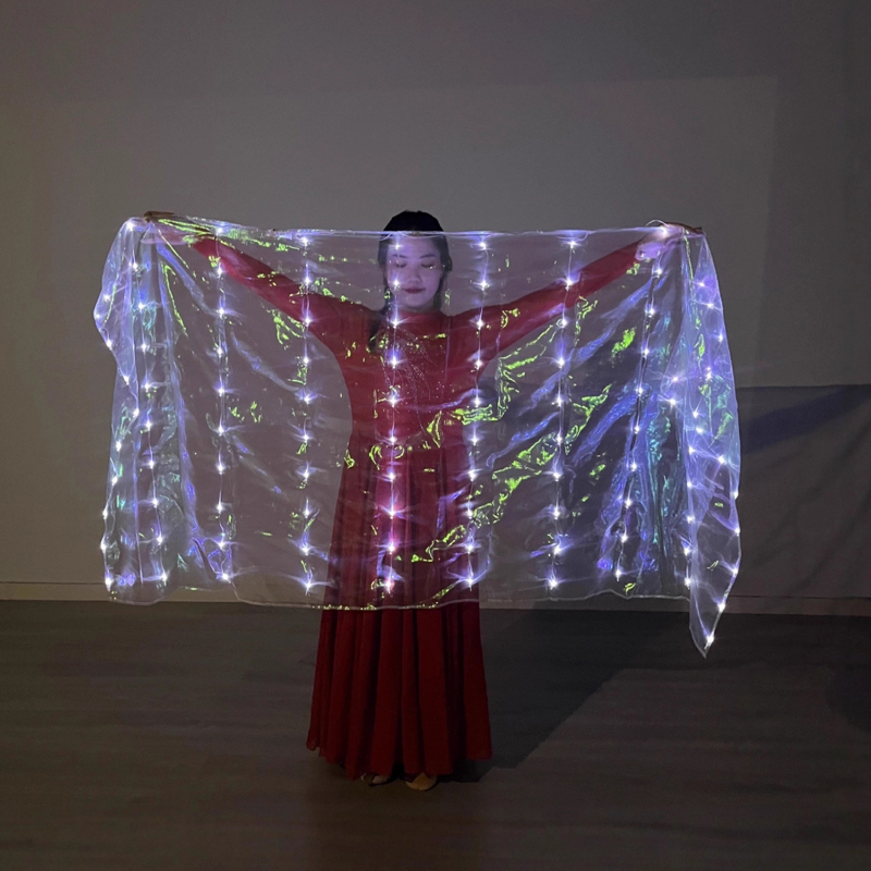 新しいソリッドカラー LED 発光スカーフステージ小道具衣装オリエンタルダンスパフォーマンスベリーダンス 200 × 100 センチメートルパフォーマンス小道具