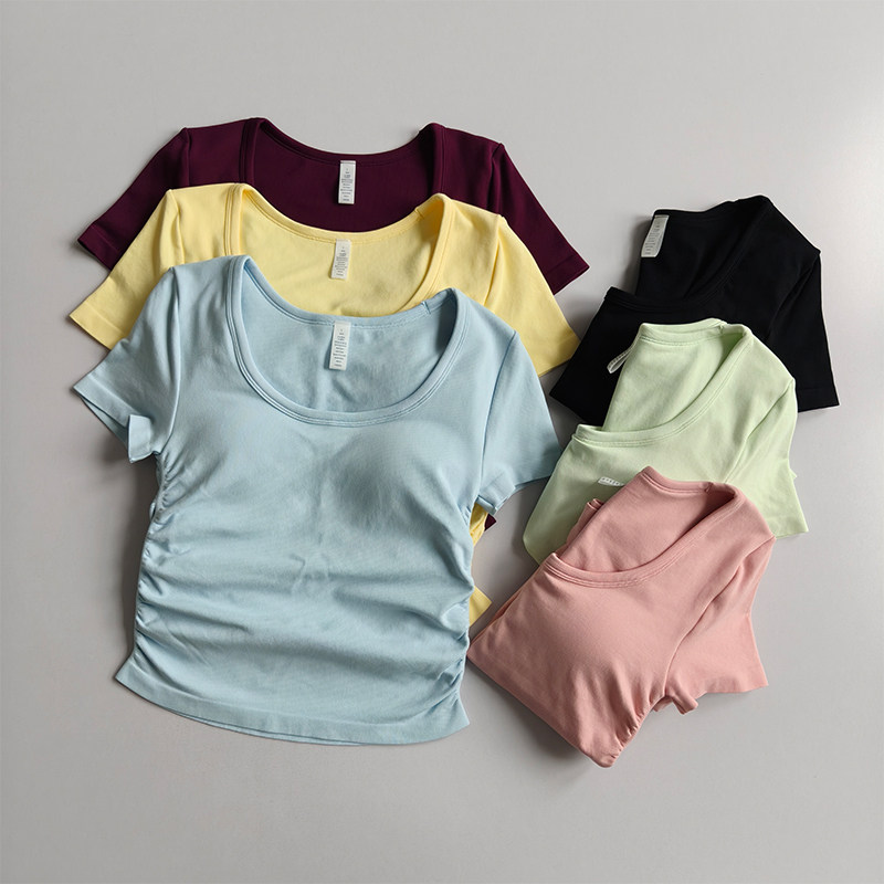 女性ヨガスポーツトップス胸パッド付き半袖ジムピラティスランニング Tシャツタイトフィット痩身夏のフィットネス服
