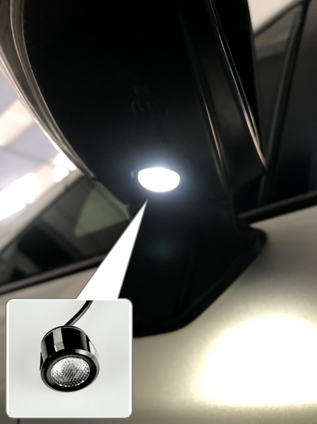 ミニサイズ DIY アルミ合金駐車レーダーデザイン LED イーグルアイライト車のサイドミラー水たまりランプ用バックミラーガラスライト