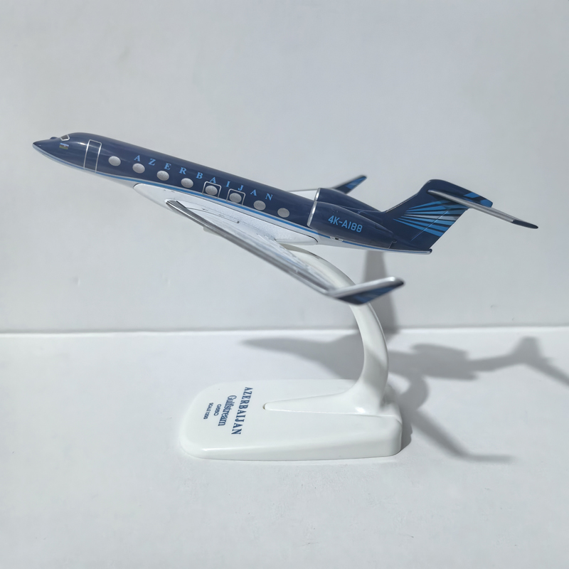 ジェイソンツツアゼルバイジャン航空ガルフストリーム G650 航空機ダイキャスト 1/200 スケール飛行機飛行機模型飛行機モデルギフト