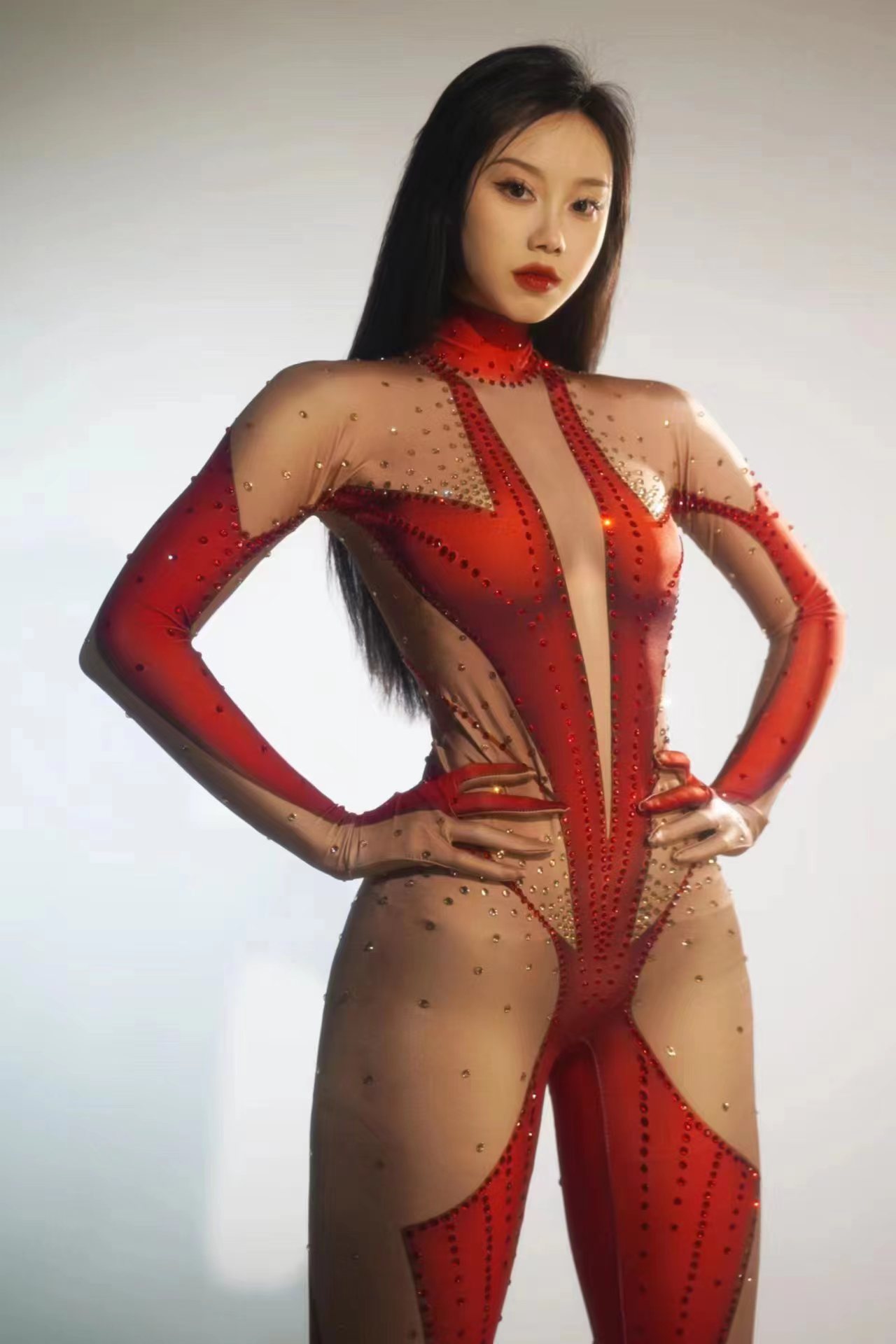 グリッターラインストーンジャンプスーツ女性用セクシーストレッチダンスボディスーツパーティー歌手ステージ摩耗誕生日ドラッグ iueen 衣装 Posui 7 グラム