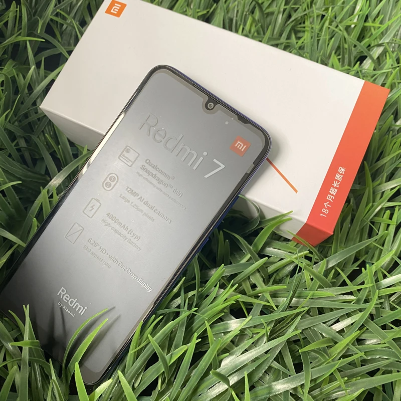 グローバル ROM オリジナル Xiaomi Redmi 7 4GB 64GB 4000 mAh 4G スマートフォン 6.26 インチ HD スクリーンオクタコアロック解除 Android 4G
