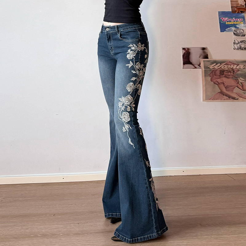 2026 デニムパンツ Y2K フレアパンツジーンズ女性刺繍ブーツカットローウエストウォッシュ加工ポケット床長さのストリート