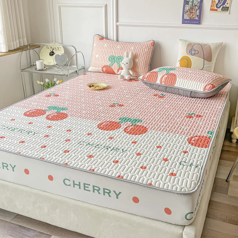 Natural Latex Breathable Cool Feel Bed Mat for Summer Quilted Smooth Cooling Mats for Bed Ice Silk Fitted Sheet and Pillowcases