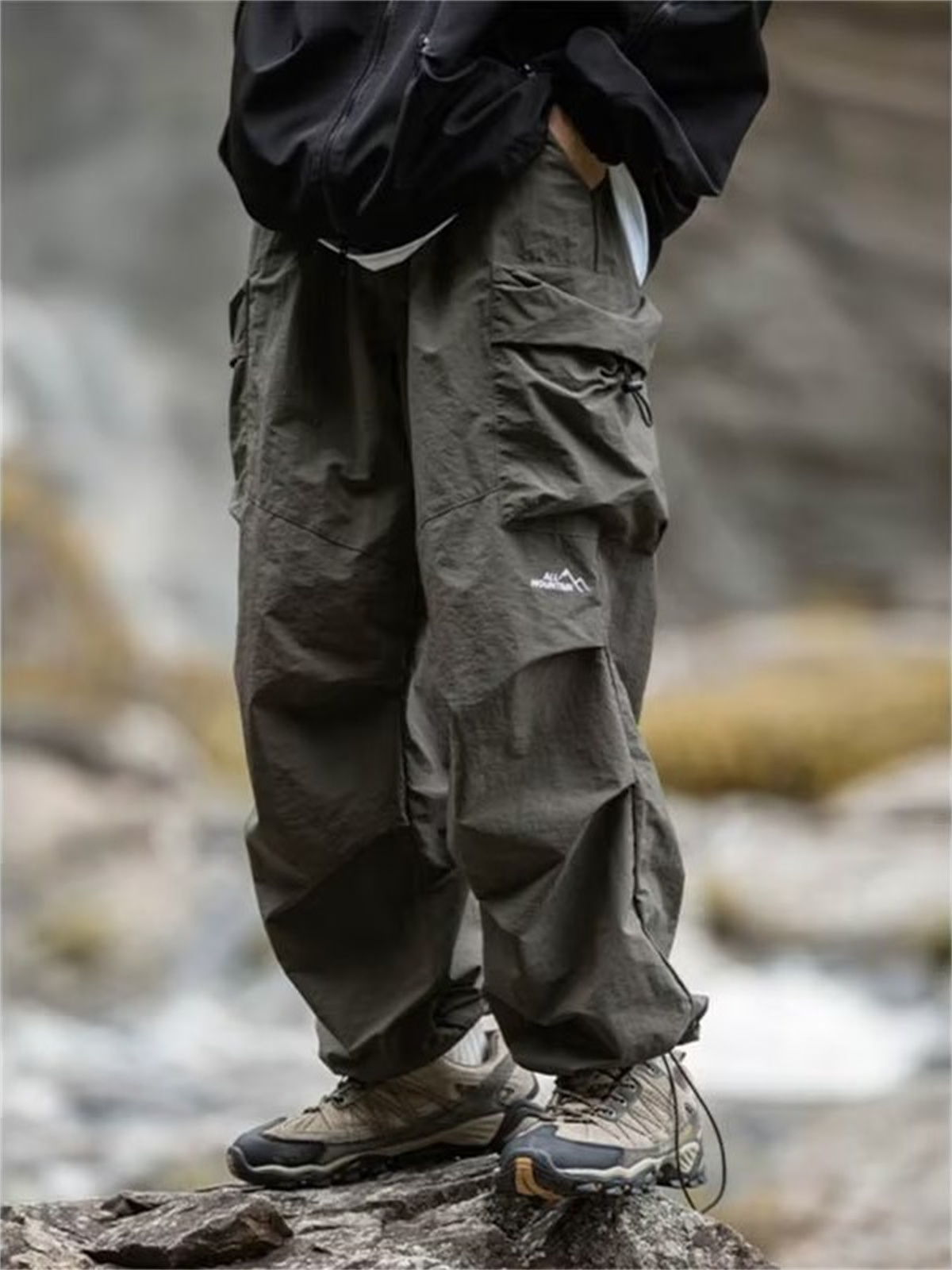 メンズ春と秋の新防水ヒップホップ登山パンツカジュアル原宿ワークパンツ黒カーゴ生き抜くパンツ
