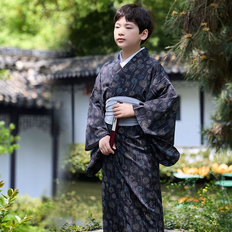 日本の男の子の着物サムライローブとベルト夏秋の伝統的な着物バスローブ浴衣