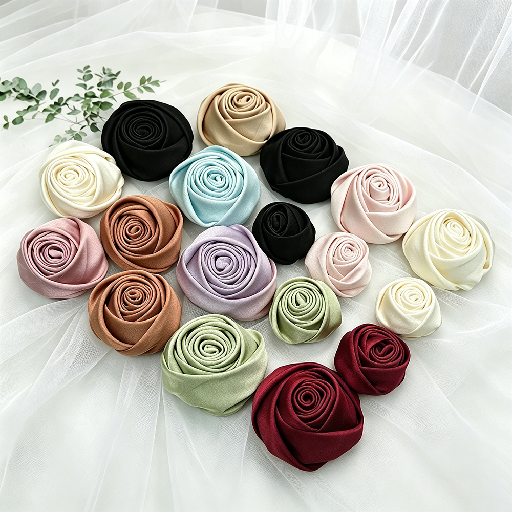 3.5 センチメートル 5 センチメートル厚さのシルクサテン生地花 3D ローズ DIY シミュレーション花胸の花の頭花アクセサリー衣類アクセサリー
