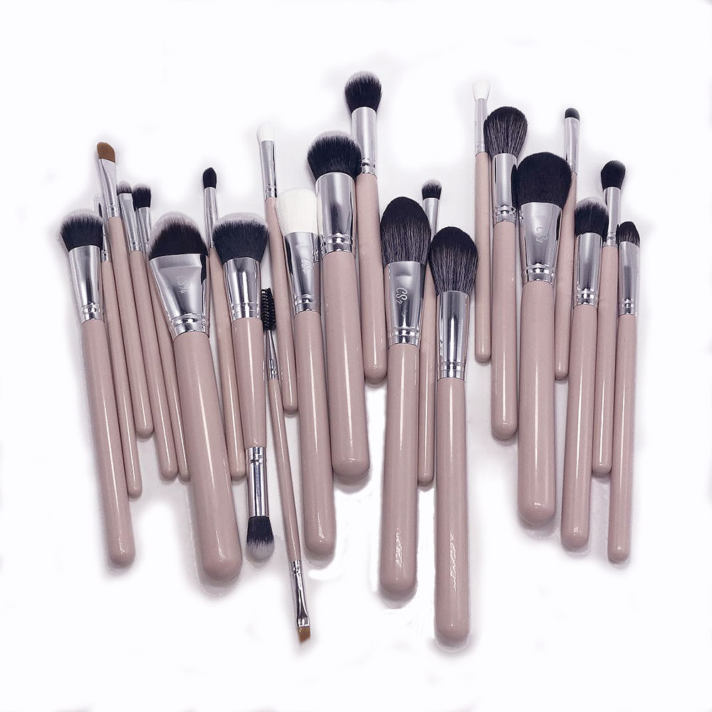 24 個スキントーンプロフェッショナル最高品質プロフェッショナル歌舞伎メイクツールプロフェッショナル人気メイクツールメイクアップブラシ 50