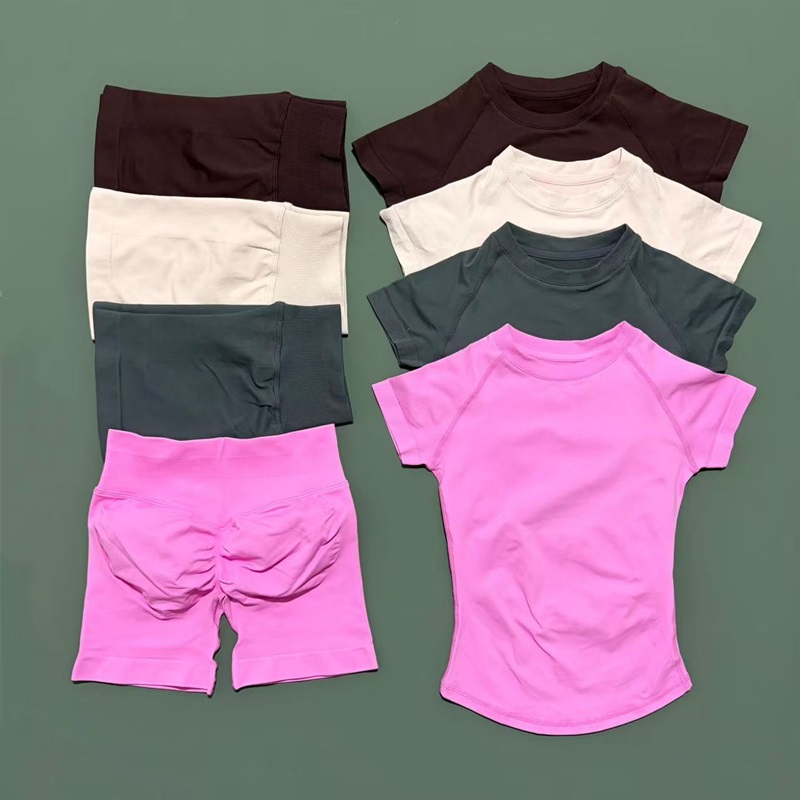 2 個 HISTELLO スポーツジムセット半袖シームレスヨガ服フィットネスセット女性ワークアウトランニングスポーツショートレギンススーツ