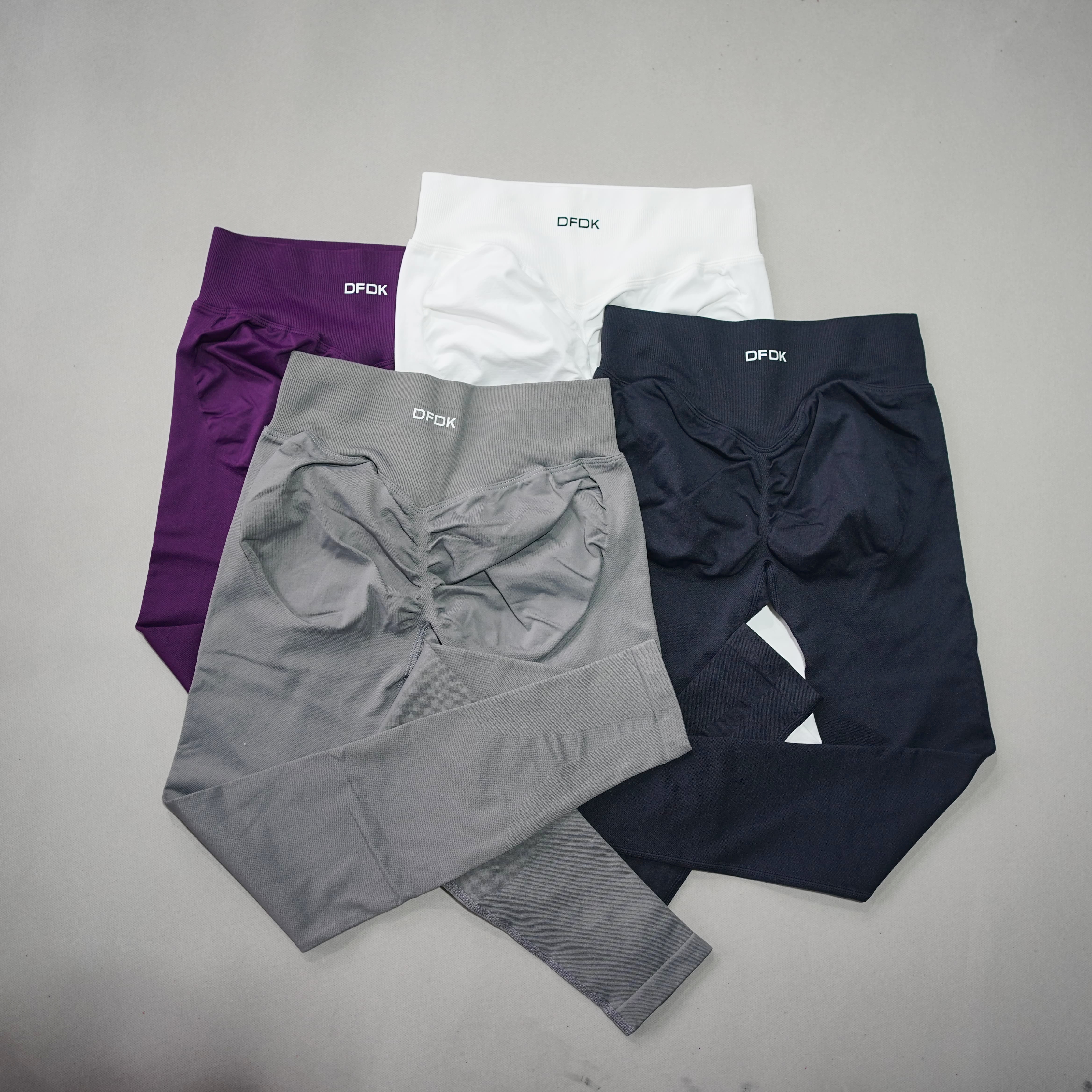 DFDK 女性シームレスハイウエストヨガレギンスバットリフティングジムフィットネスパンツコンプレッソンランニングワークアウトスリムタイトスポーツレギンス