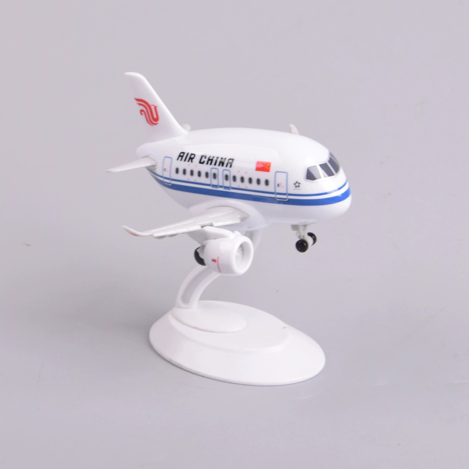 ミニチュア Q バージョン飛行機モデルキット中国国際航空 C919 ABS プラスチック飛行機モデルのおもちゃコレクションやディスプレイやギフト用