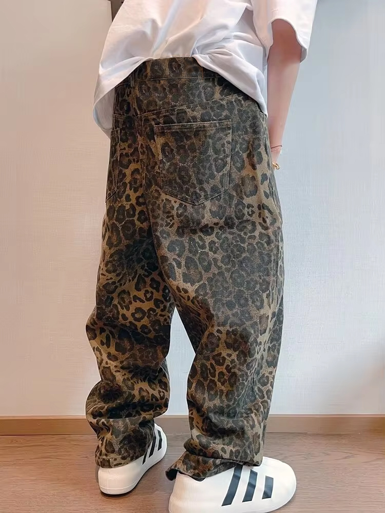 秋のタンヒョウジーンズ男性デニムパンツ男性オーバーサイズワイド脚ズボンストリートヒップホップヴィンテージルーズカジュアルアニマルプリント