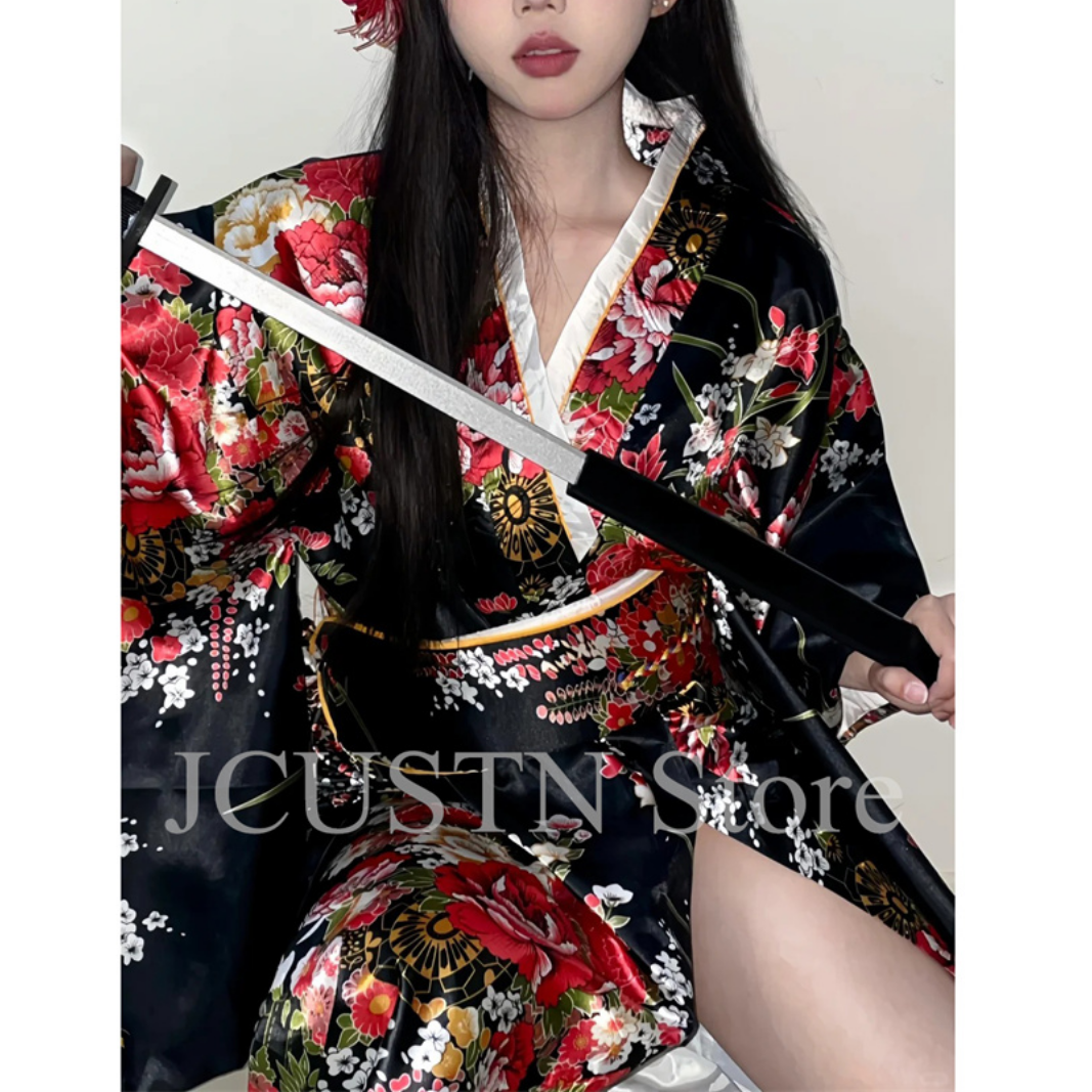 伝統的な日本の着物ガウン女性プリントフラワーサテンバスローブイブニングパーティーウエディングドレスヴィンテージコスプレ衣装浴衣ドレス