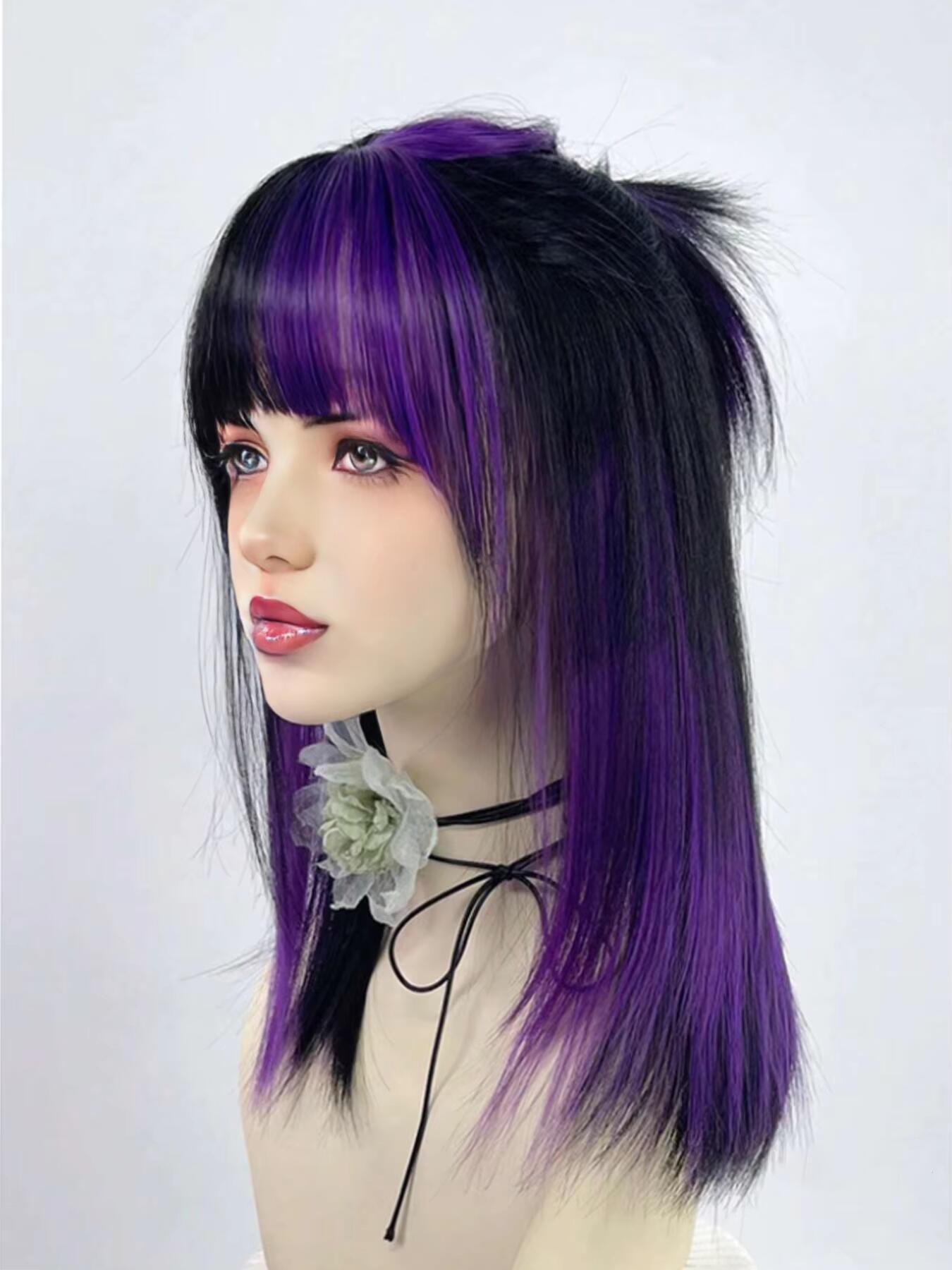 合成ショートストレートグリーンブラックレイヤードミックスウィッグ前髪付き女性ふわふわロリータコスプレヘアウィッグ毎日のパーティーのための