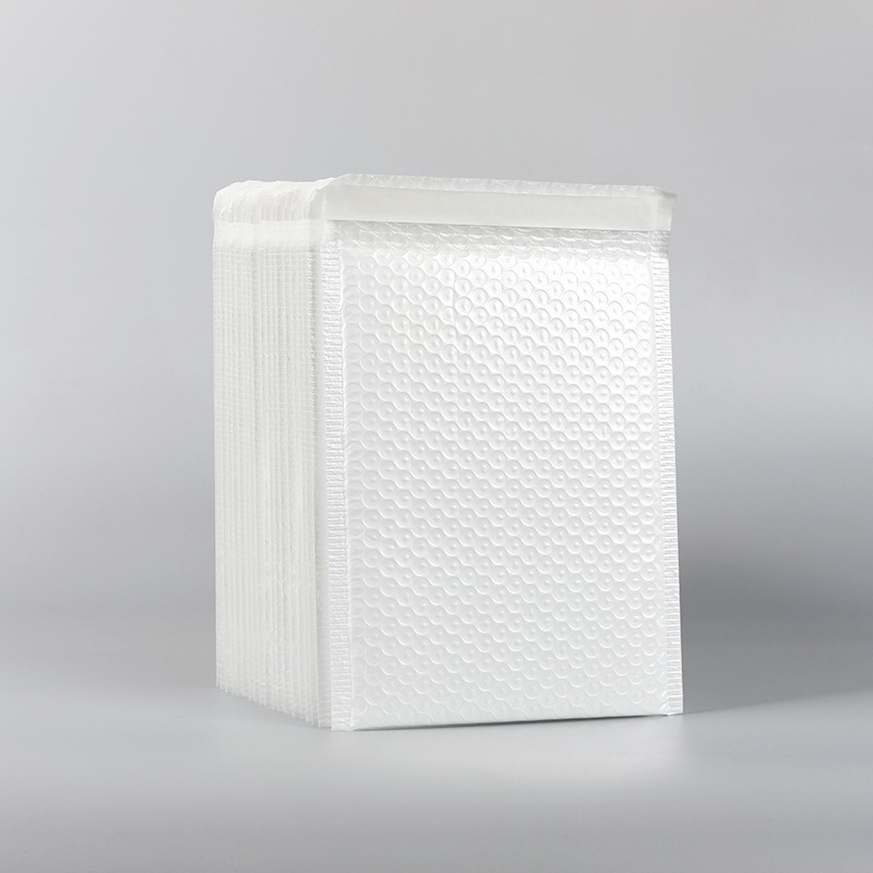 ホワイトバブル封筒 2サイズセット（18x23cm/20x25cm、50枚入り） - Eコマース、郵送、製品保護に最適