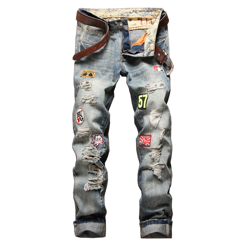 新しいメンズヒップホップハイストリートオートバイジーンズバッジユーズド加工破れたデニムパンツ男性非ストレッチストレートスリムフィットジーンズ