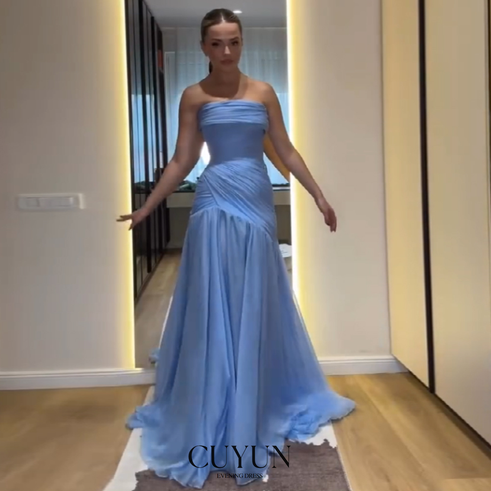 CUYUN ブルーエレガントな女性のイブニングドレスストラップレス A ラインドレープカスタマイズされた結婚式のゲストドレスシフォン女性サマードレス