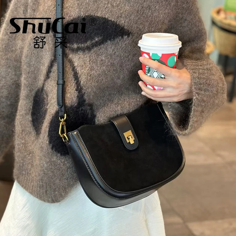 女性の本物のグレードの革ショルダークロスボディバッグソフト牛革レディースハンドバッグファッション高級デザイナー女性ハーフムーンバッグ