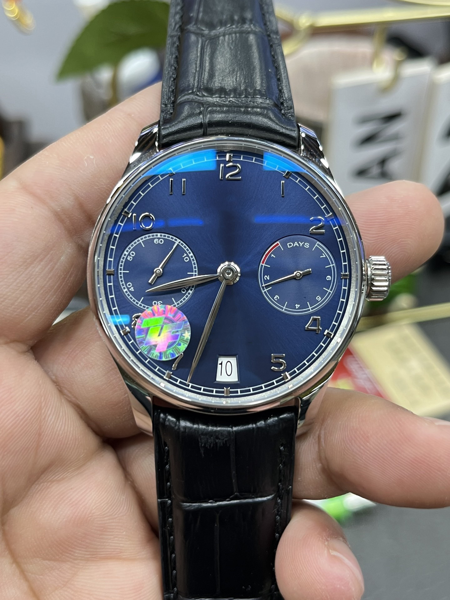 カスタマイズされた時計、42mm、サファイアガラスミラー、カスタム統合ムーブメント、レザーストラップ