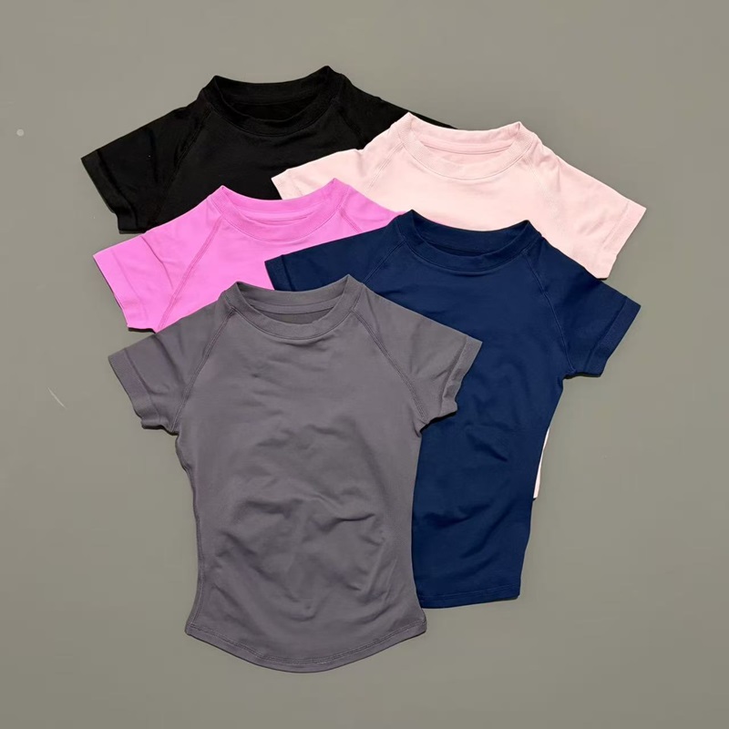 スポーツ半袖トップ女性シームレスヨガレオタード服ランニングスポーツ Tシャツジムヨガスリムフィットネスアクティブトップ Tシャツ