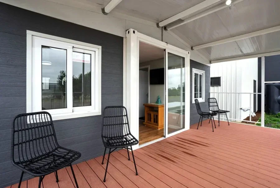 Customized 100 Square Meters Prefabricated Hous Flat Pack Folding Container House Foldable Movable Cheap Expandable Home