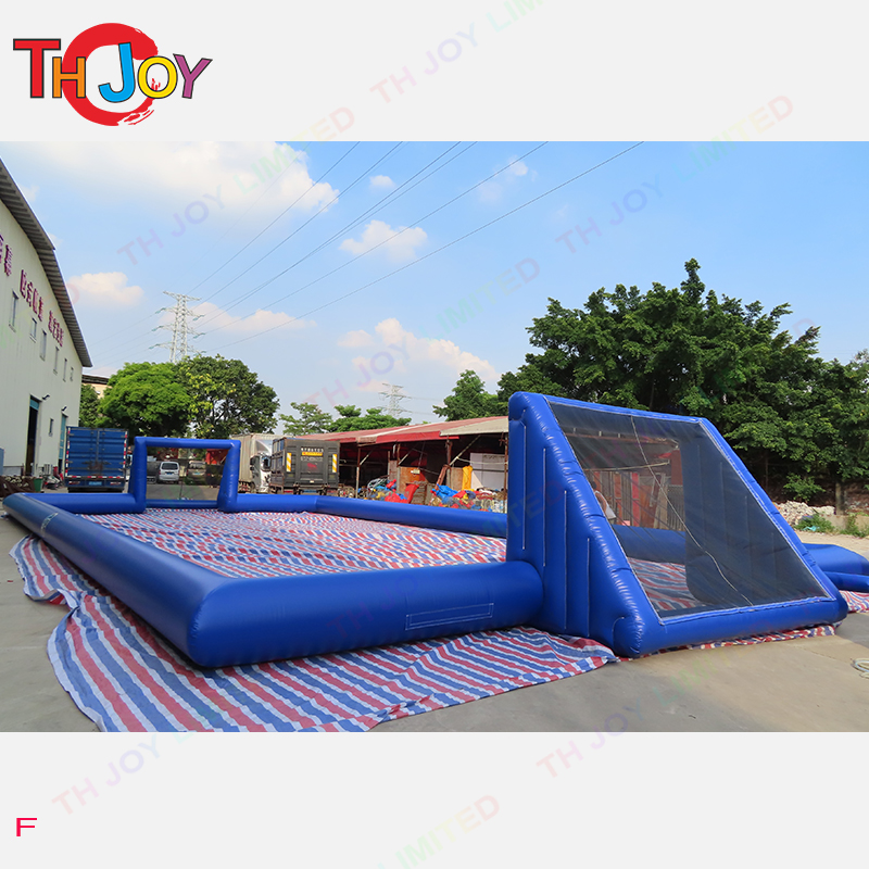 ドアへの無料航空配送、20x10m インフレータブルサッカーフィールド、大人と子供のためのインフレータブルサッカーピッチコート遊び場