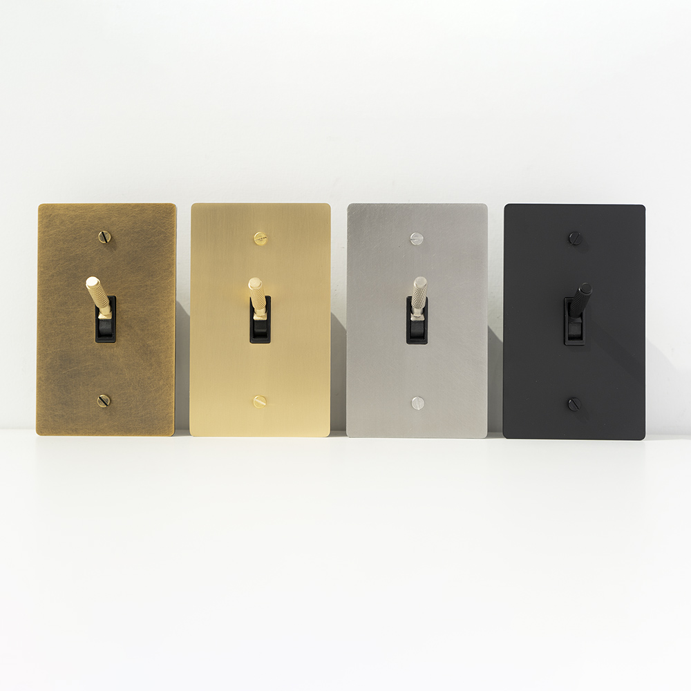 4way 真鍮パネル アメリカ標準 UL 真鍮ローレット トグル スイッチ 15A 110V