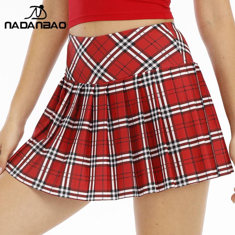 Nadanbao チェック柄テニスドレス女性プリーツミニスケータースカートハイウエストチェック柄ショートスカート女性の夏の新しいカレッジスタイル