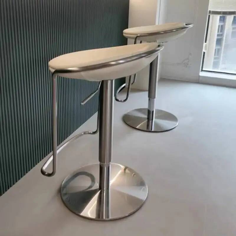 レトロ高級イタリアバースツール頑丈な産業クリエイティブ大人バーチェアライブラリ待機レストラン Muebles 家の装飾