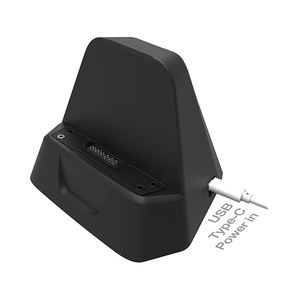 新製品「USB-C充電スタンド」。Voltケースに対応し、スマホスタンドとしても使用可能で、急速充電に対応しています。