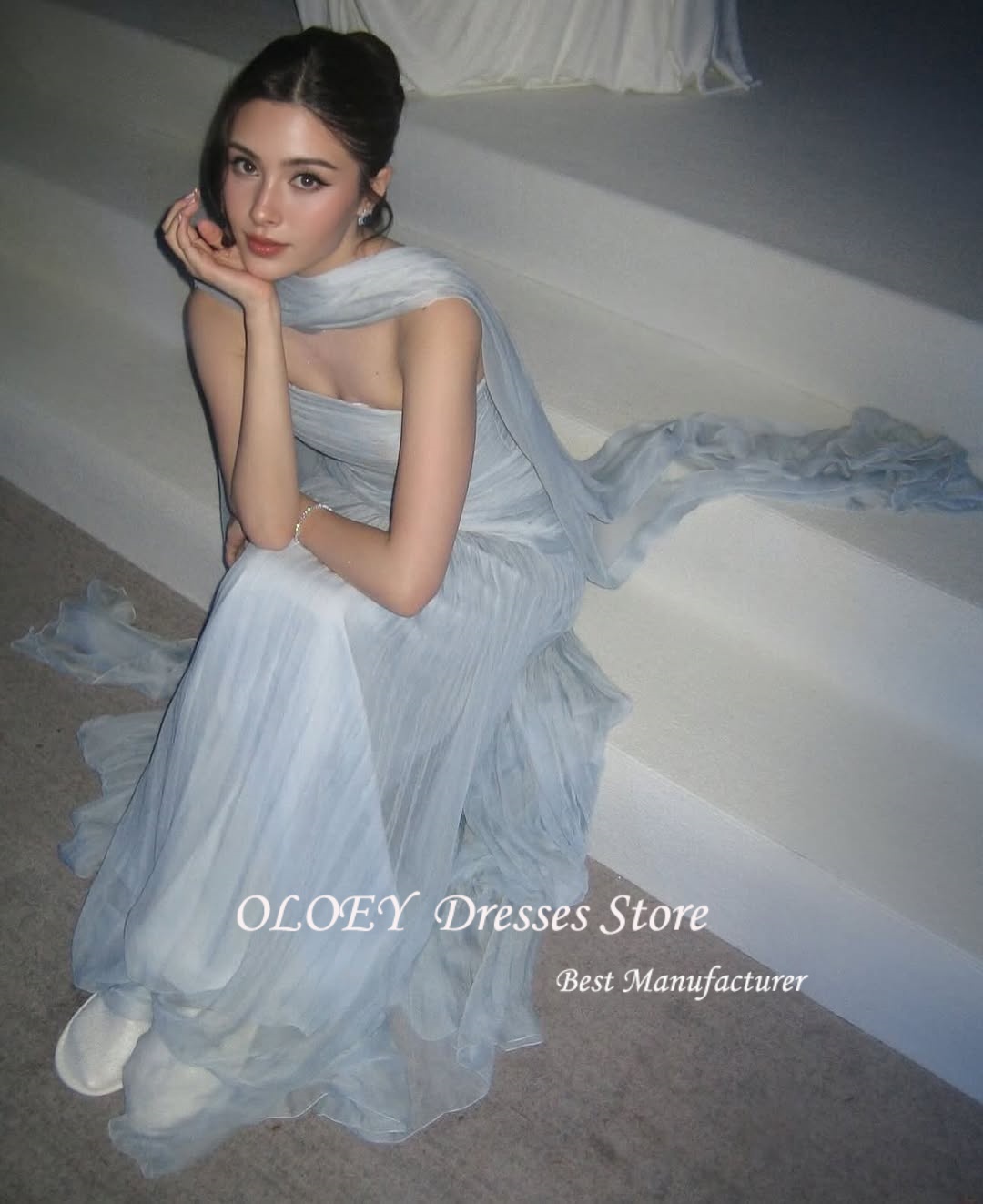 OLOEY エレガントブルーストラップレスプリーツイブニングドレス A ラインシフォンパーティードレスフロアレングスフォーマルオケージョンドレスカスタマイズ