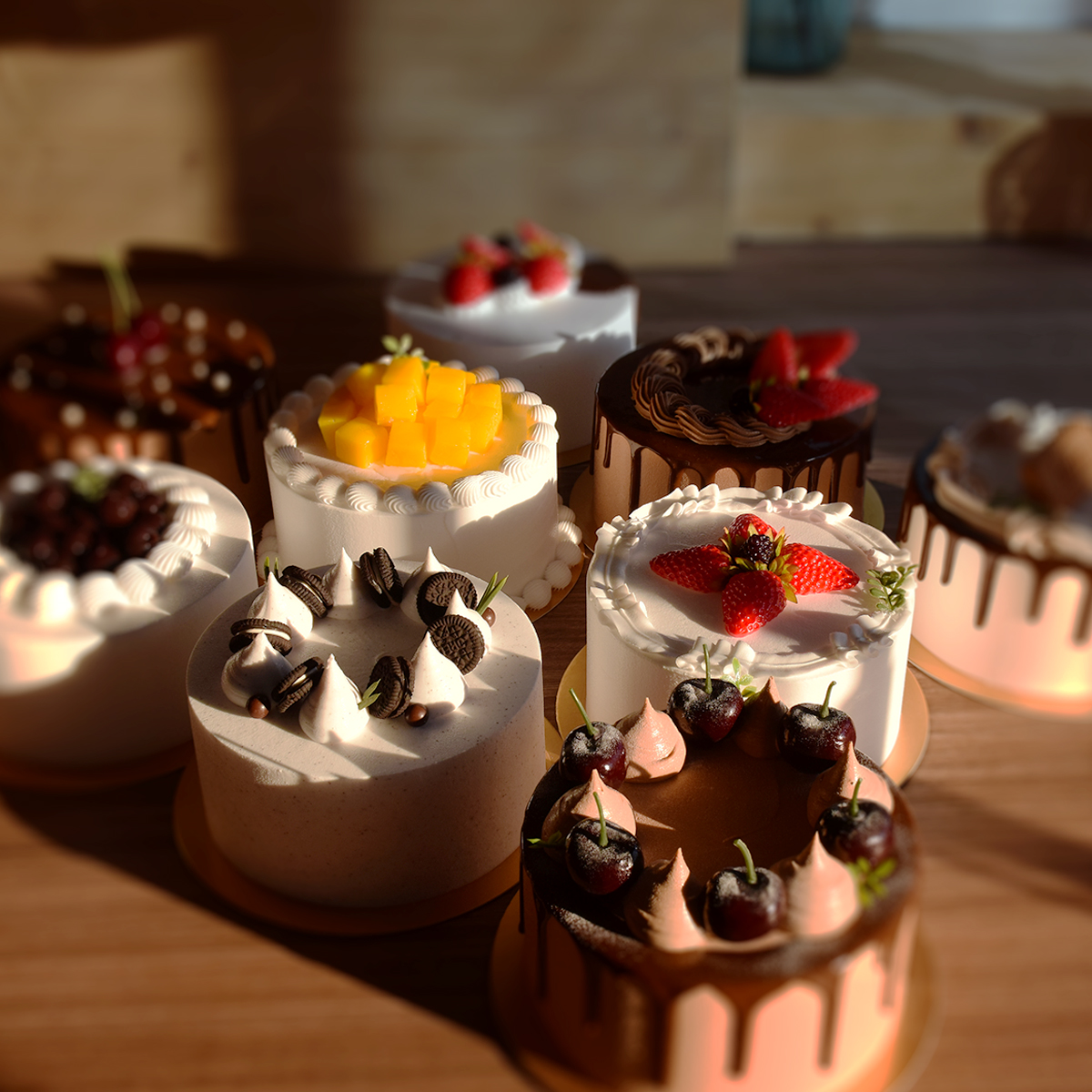 1pc 模擬誕生日ケーキチョコレートモデル人工フェイク食品デザートハウスウィンドウディスプレイ写真小道具いたずら誕生日プレゼント