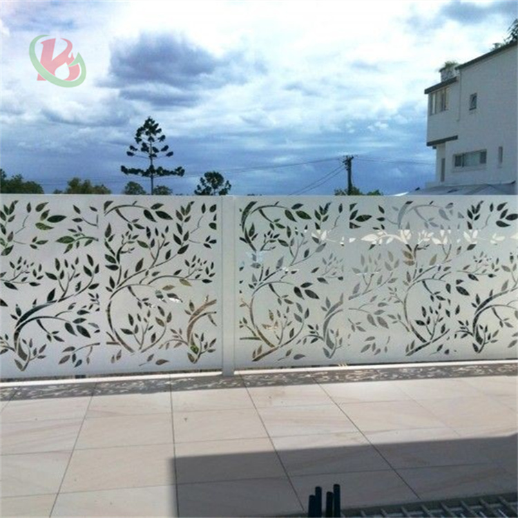 Durable Metal Outdoor Privacy Screen Panels Art Deco Design Laser Cut for Outdoor Use