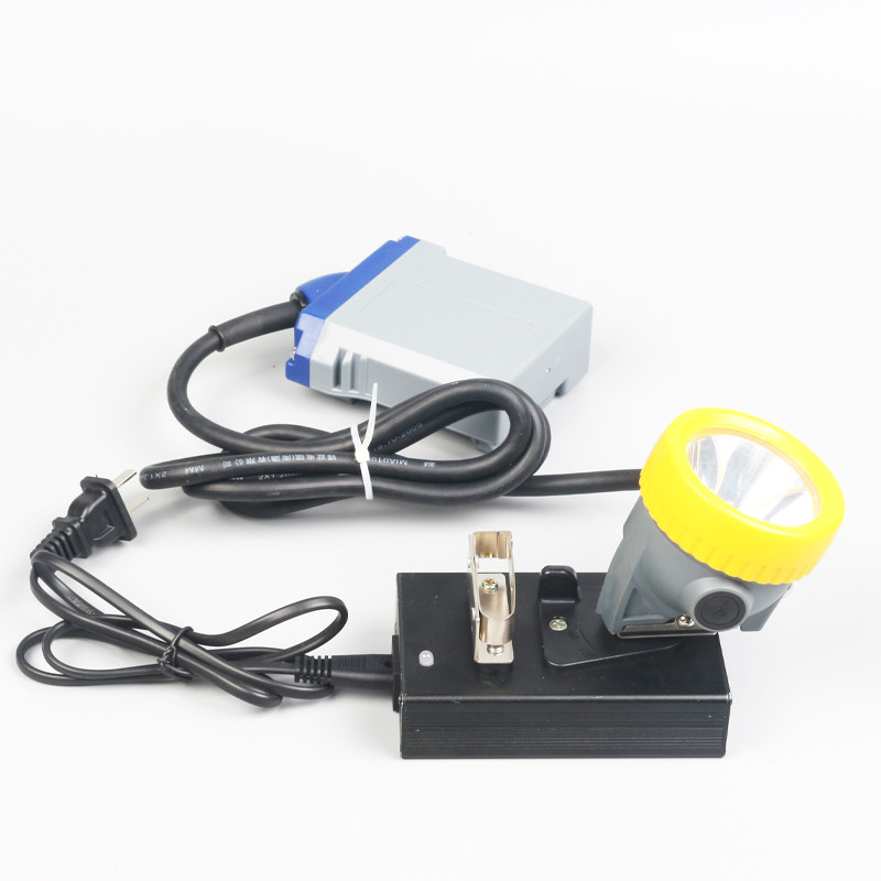 T7A 3W 10000lux 6000mAh 350mA 最新の石炭コード付きマイナーランプ LED ライトヘッドランプ充電器付き