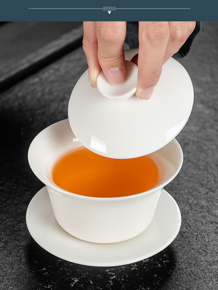 伝統的なセラミック Gaiwan ホームティーカップ旅行ティーボウル中国茶器アクセサリー箸置きパーソナルカップ 130 ミリリットル