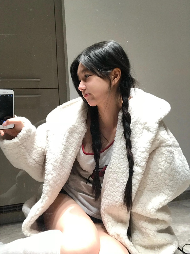 2025 New Lazy Style Women's White Lamb Fur Jacket Thickened Leather And Fur Integrated Casual Korean Version Winter Coat