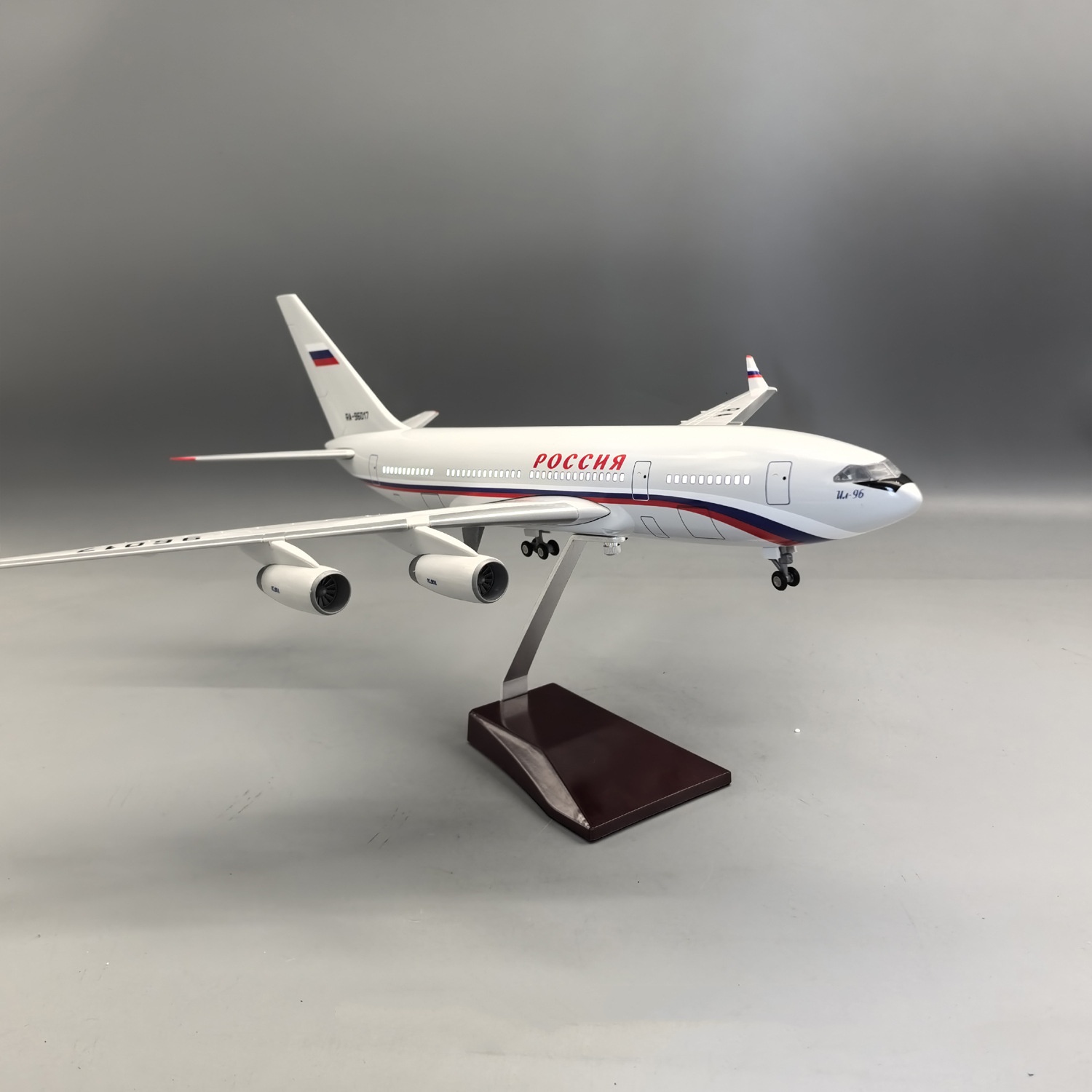 1/120 スケール飛行機 46 センチメートル樹脂 IL96-300 ロシア空軍 1 航空模型飛行機のおもちゃライト安定したベース少年おもちゃお土産