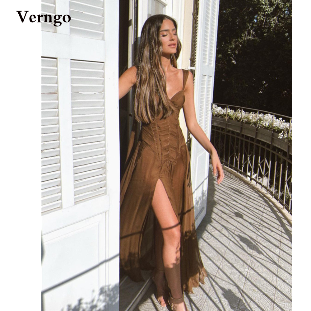 Verngo 女性ロングドレスウエディングパーティードレスコーヒーシルクシフォン恋人 A ラインイブニングドレスサイドプリーツフォーマルオケージョンドレス