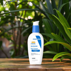 顔用の日焼け止め（SPF30 PA+++）と、デリケートな目元の肌を守るアイクリーム。