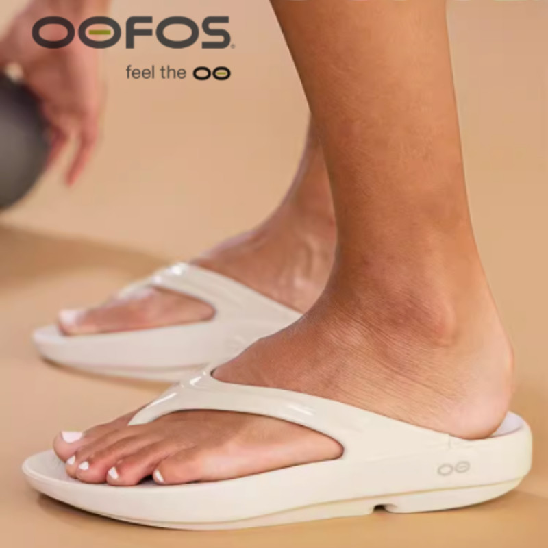 OOFOS サンダル - 軽量リカバリーシューズ スリッパ メンズ レディース ソフトボトム 屋内 ホーム スライド サンダル ライト ビーチシューズ