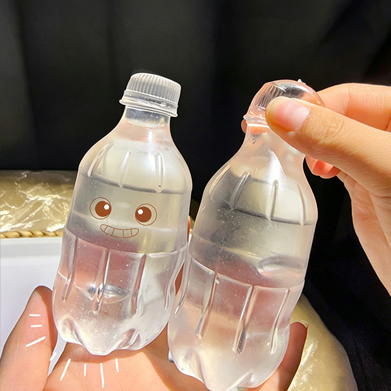 スクイーズ ミネラルウォーター ボトル 絞る そわそわする ストレス解消 人気 楽しい つまむ ゆっくりリバウンド リラックス 置物