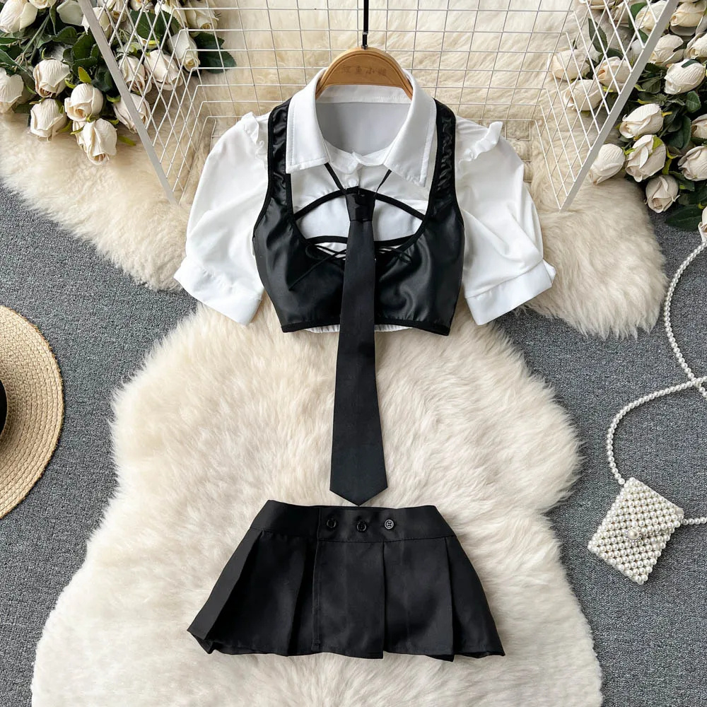 セクシーなホットスクール制服バブルスリーブフリル中空ショートトップシャツPUレザーキャミソールミニプリーツスカートネクタイ4枚セット