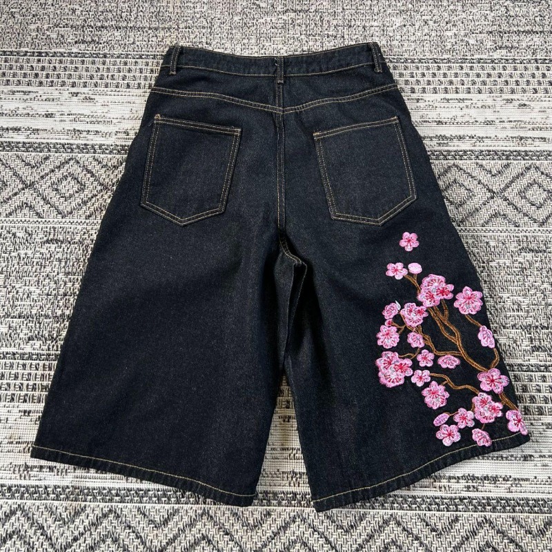 2026 アメリカの新幾何学的な桜の刺繍ウォッシュジーンズショートパンツ女性 Y2K ゴシックヒップホップ人気カジュアルジョーカーショーツ