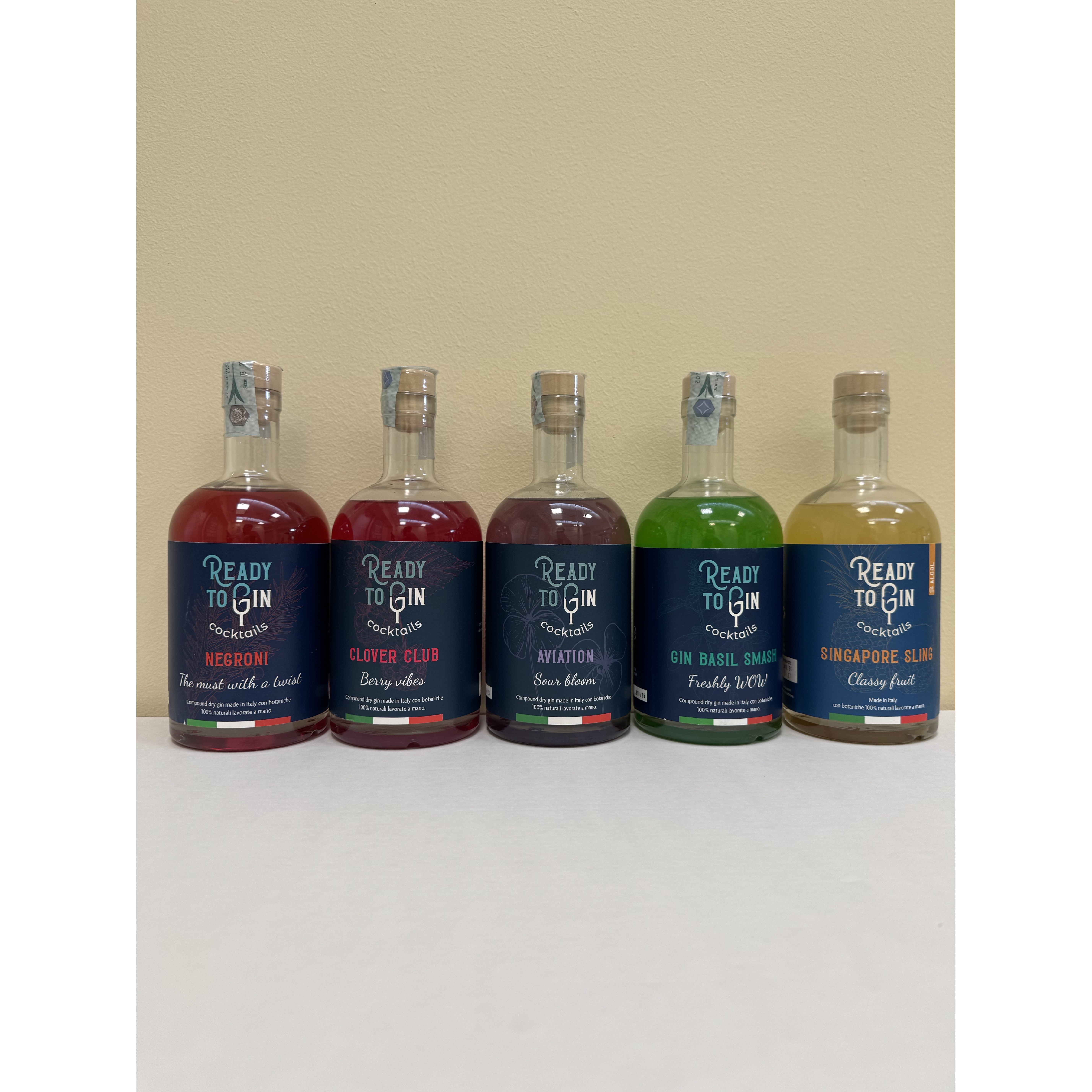Ready To ジン カクテル 700ml すぐに飲めるスピリッツ ネグローニ アビエーション バジル スマッシュ クローバー クラブ シンガポール スリング