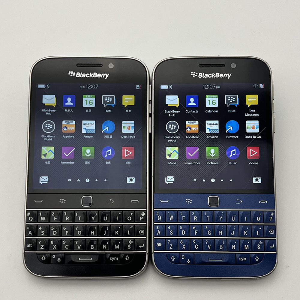 オリジナル BlackBerry Classic Q20 QWERTY キーボード 3.5 インチ ROM 16G LTE ロック解除済み 4G 携帯電話 80-90% 新品。