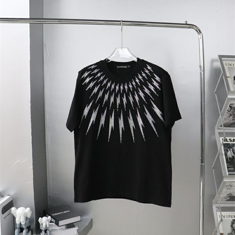 夏の男性のラインストーンプリントラウンドネックコットン服半袖 Tシャツプラスサイズメンズ Tシャツ