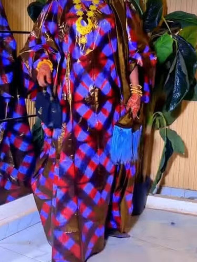 最新の女性パーティー結婚式プリントシルク Boubou ブロケードカラフルなソフトで肌に優しい光沢のあるロングドレスアフリカ Dashiki ローブ